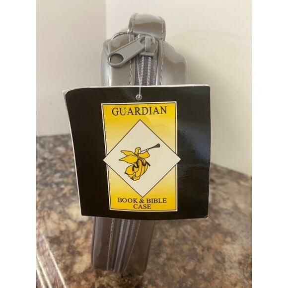 NWT Guardian Bible or Book Silver Vinyl Carrying Case - Picture 4 of 4